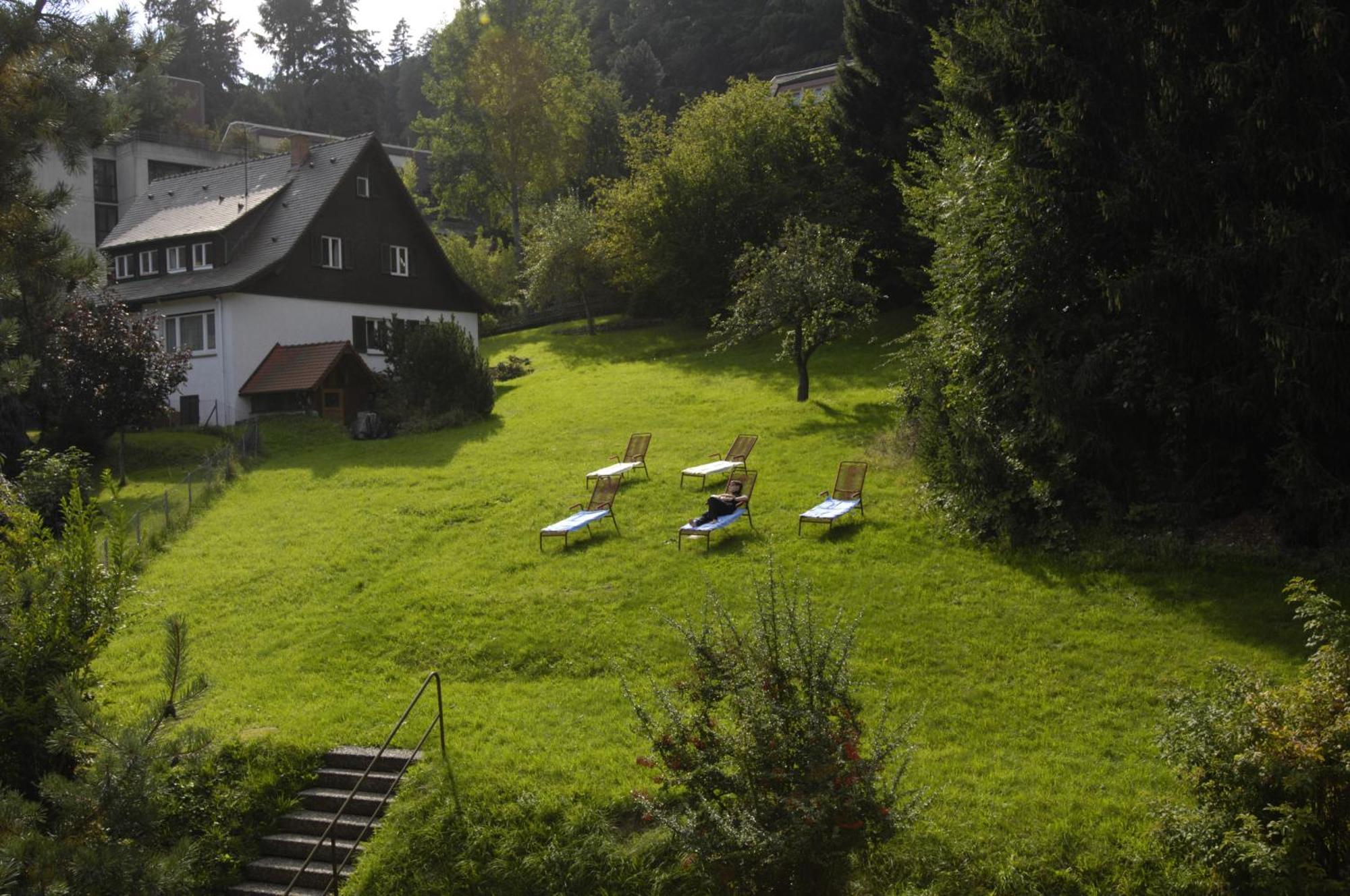 Hotel Bergfrieden 3*